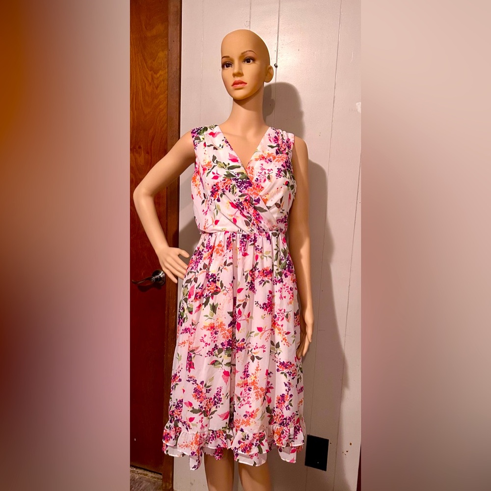 Beautiful Sleeveless Floral Dress
